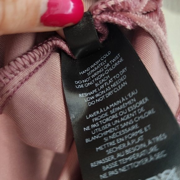 By Anthropologie Pink Rose Krista Velvet short sleeve mockneck top holiday girly - Picture 11 of 12